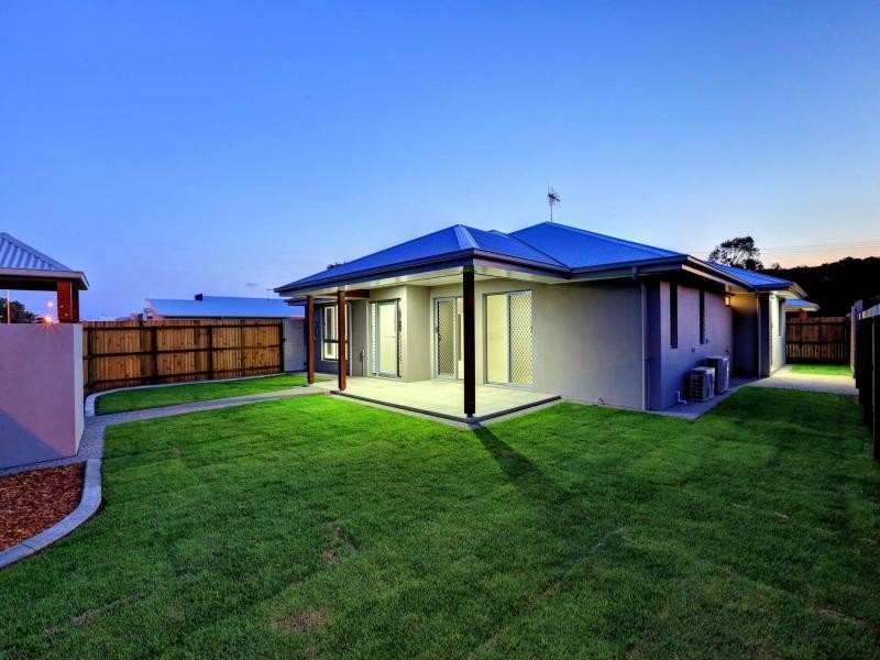 1 /24 Masthead Drive, Bargara QLD 4670