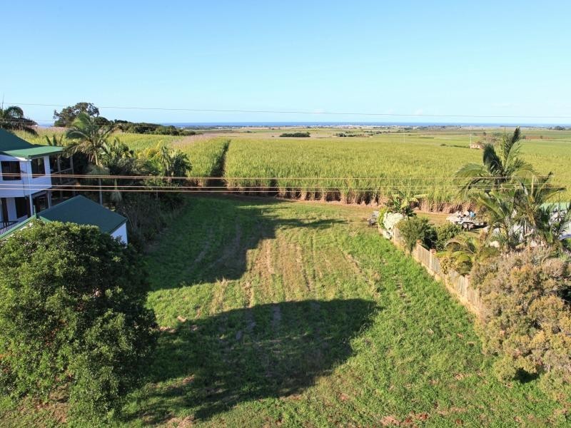 9 Hummock Road, Qunaba QLD 4670