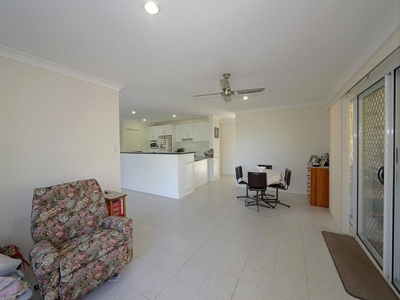 18 Marian Street, Coral Cove QLD 4670