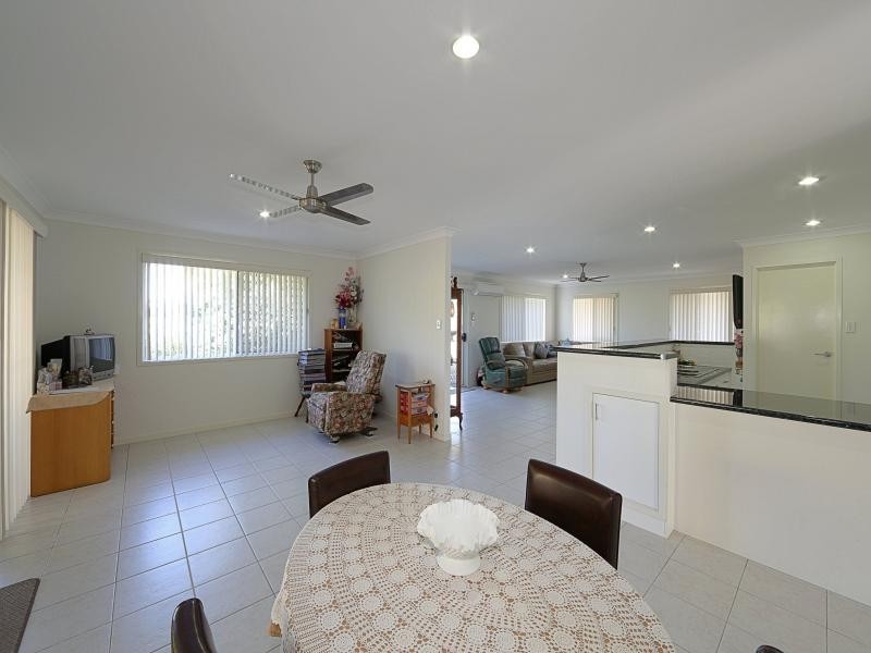 18 Marian Street, Coral Cove QLD 4670