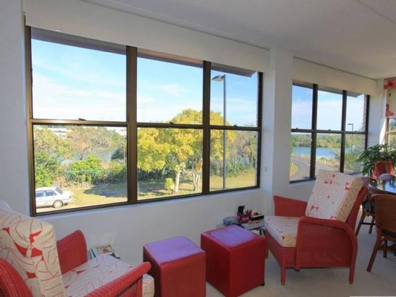 5/3 Miller st, Bargara QLD 4670