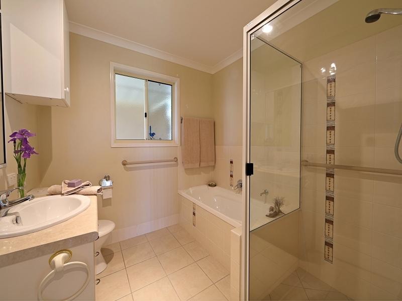 5 Explorers Way, Bargara QLD 4670