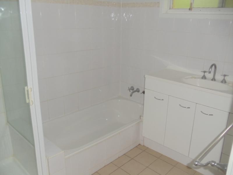1A Bayview Tce, Qunaba QLD 4670