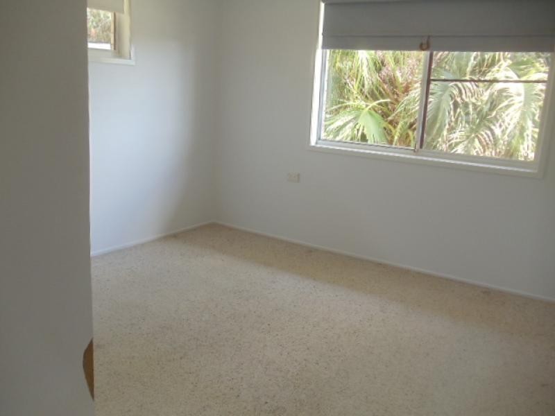 1A Bayview Tce, Qunaba QLD 4670