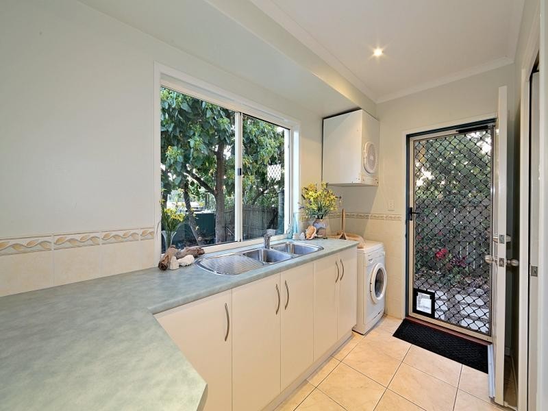 7 Bussey Street, Bargara QLD 4670