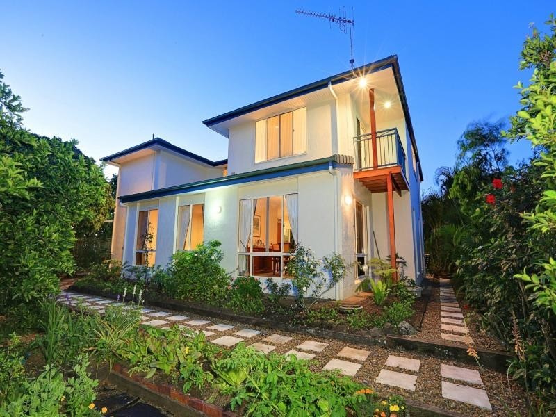 7 Bussey Street, Bargara QLD 4670
