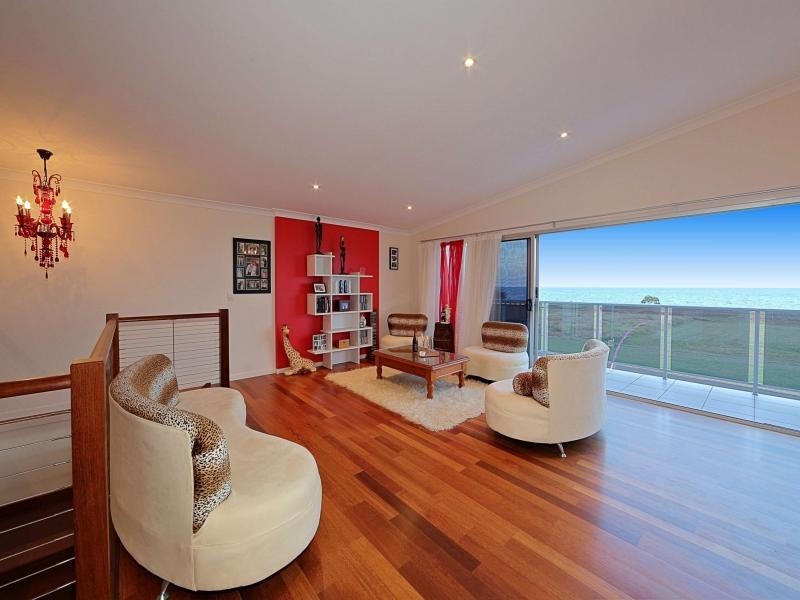 31 Emperor Drive, Elliott Heads QLD 4670