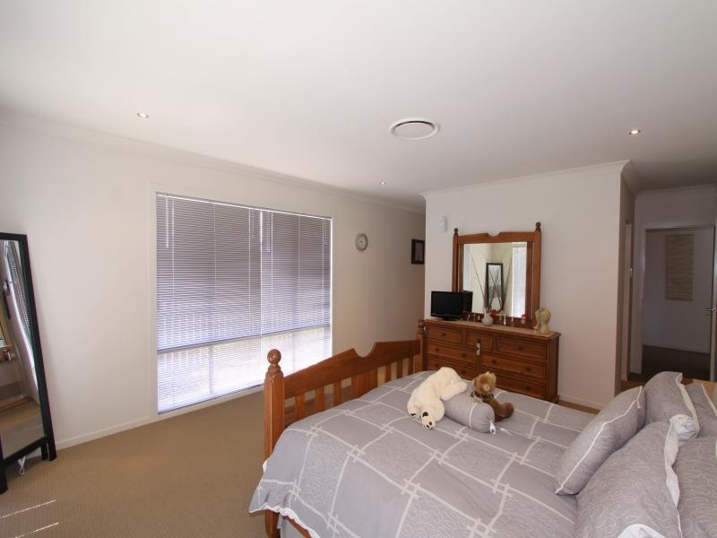 2 Parkside Parade, Bargara QLD 4670