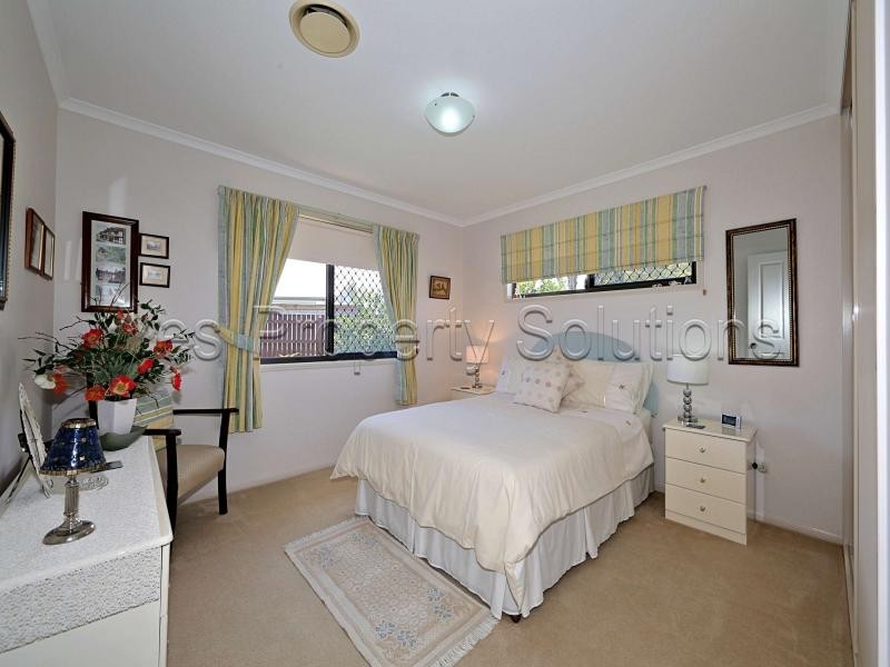 1 Meleisha Place, Coral Cove QLD 4670