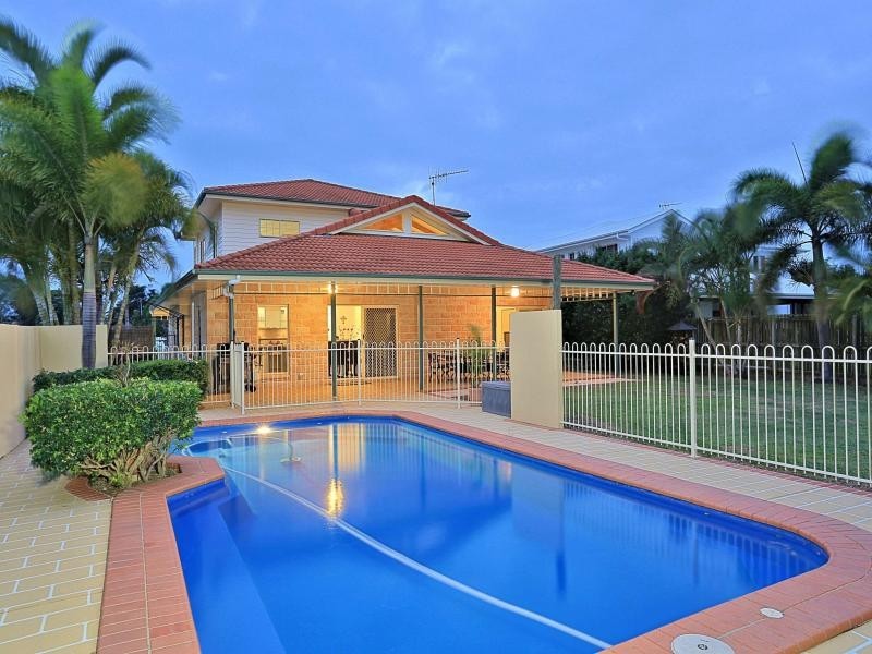 12 Garson Drive, Bargara QLD 4670