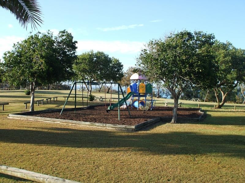 156 The Esplanade, Elliott Heads QLD 4670