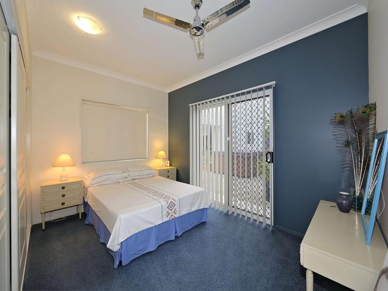 7 Janet Court, Coral Cove QLD 4670