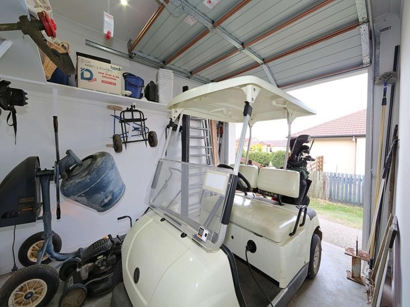 7 Janet Court, Coral Cove QLD 4670