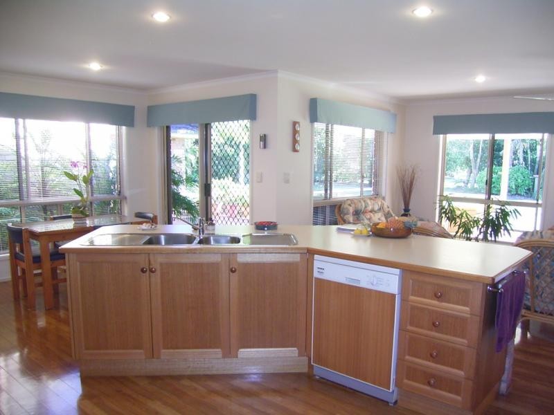 7 Cockatoo Cres, Gooburrum QLD 4670