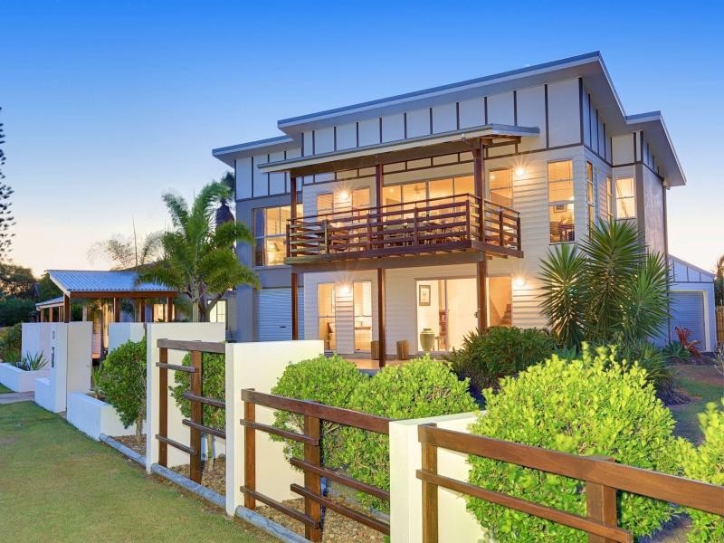 20 Bathurst Street, Elliott Heads QLD 4670