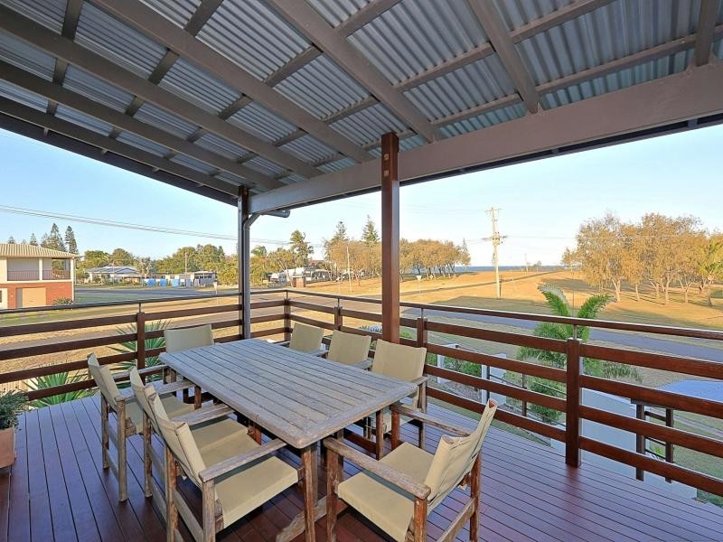 20 Bathurst Street, Elliott Heads QLD 4670