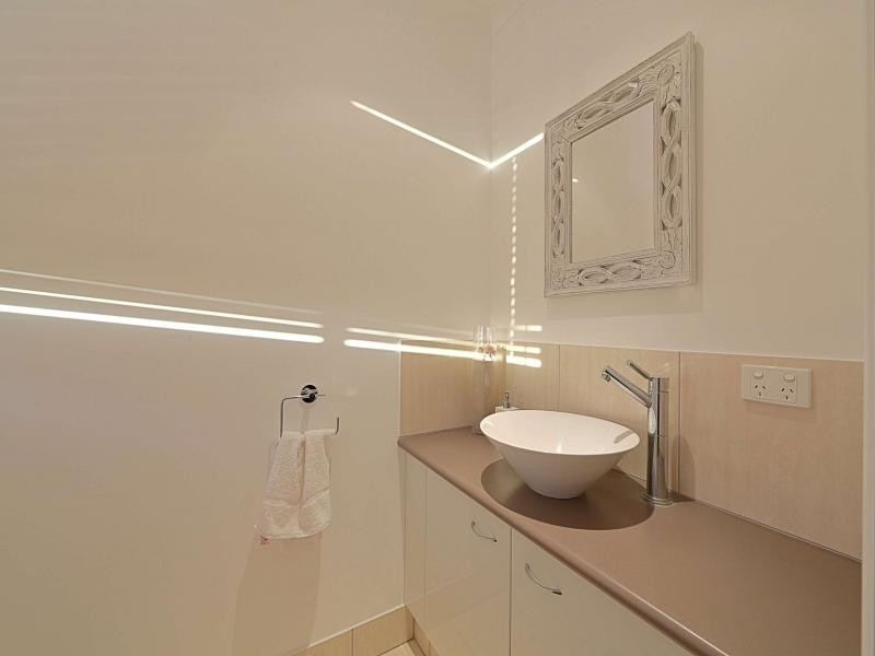 20 Bathurst Street, Elliott Heads QLD 4670