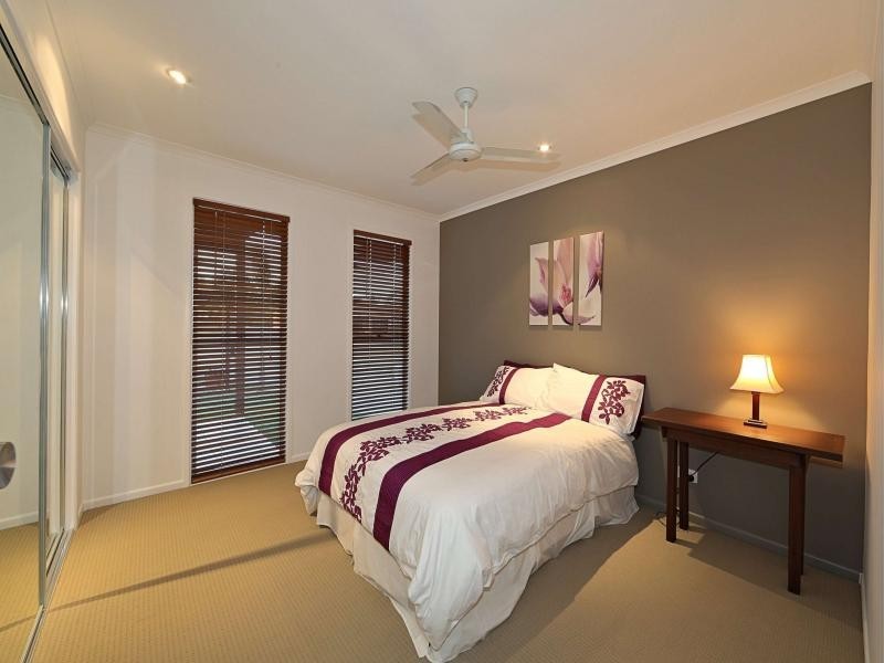 20 Bathurst Street, Elliott Heads QLD 4670