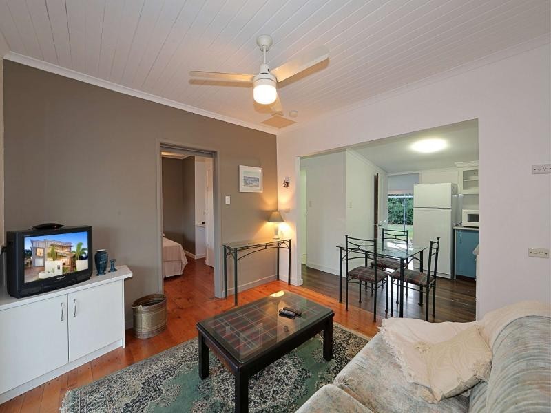 20 Bathurst Street, Elliott Heads QLD 4670