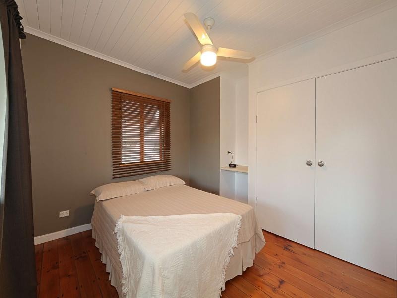 20 Bathurst Street, Elliott Heads QLD 4670