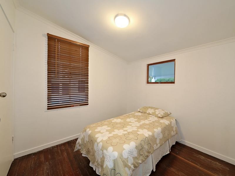 20 Bathurst Street, Elliott Heads QLD 4670