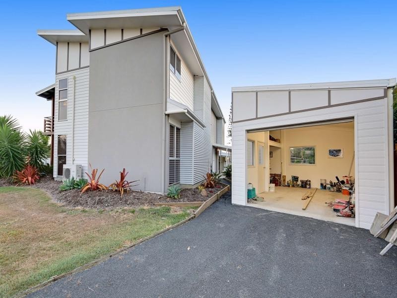 20 Bathurst Street, Elliott Heads QLD 4670