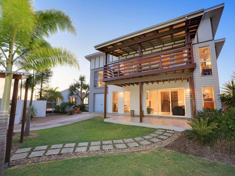 20 Bathurst Street, Elliott Heads QLD 4670