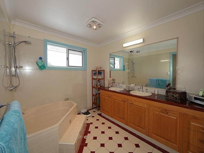 772 Gooburrum rd, Welcome Creek QLD 4670
