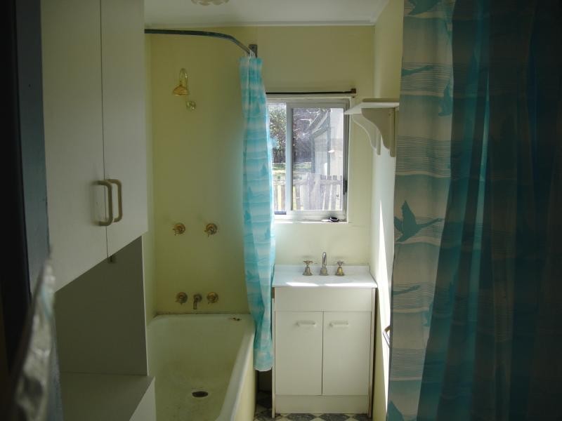 7 Bathurst st, Elliott Heads QLD 4670