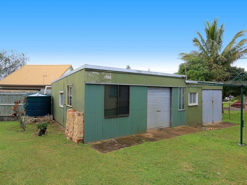 8 Lihs  St, Elliott Heads QLD 4670