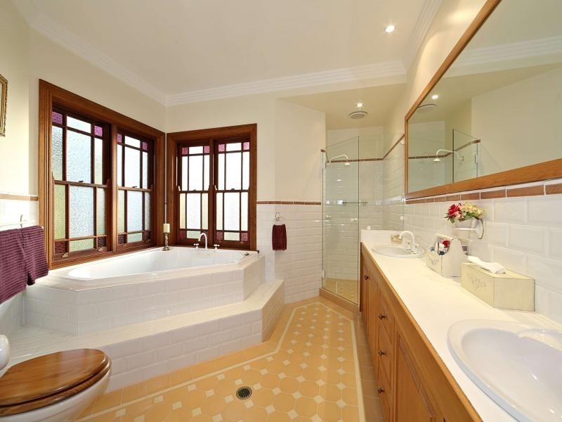 36 Evergreen Drive, Branyan QLD 4670