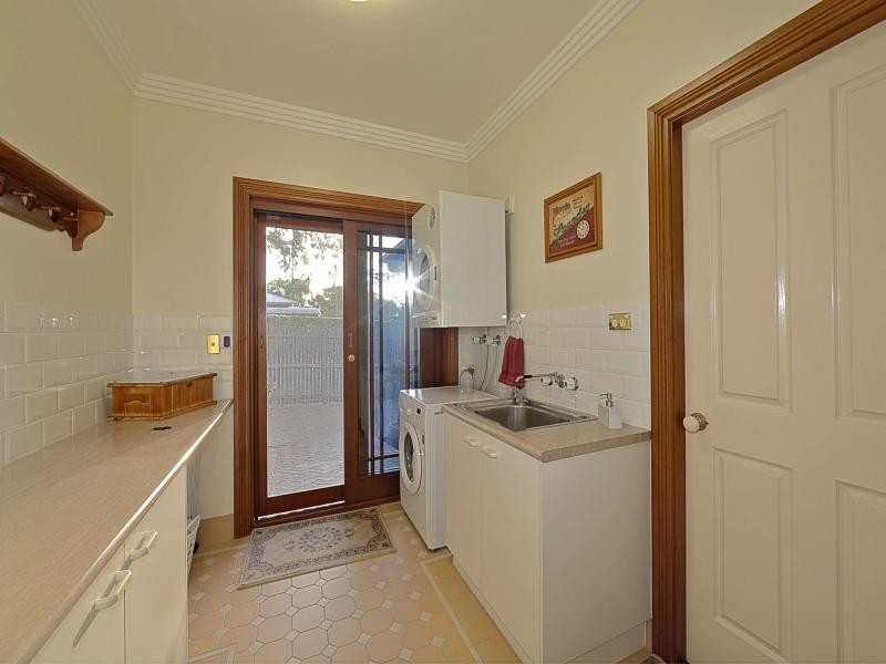 36 Evergreen Drive, Branyan QLD 4670