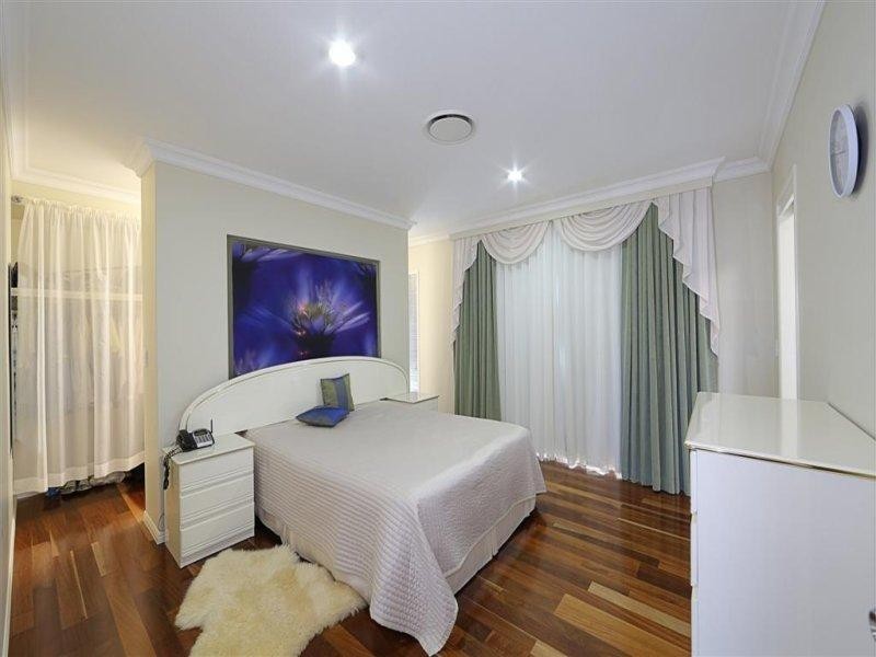 16 Avalon St, Burnett Heads QLD 4670