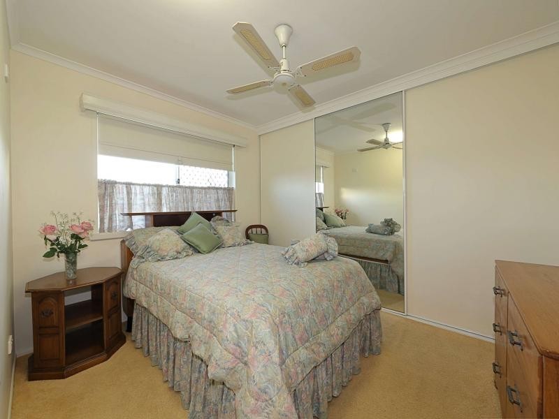 18 Sea Esplanade, Elliott Heads QLD 4670