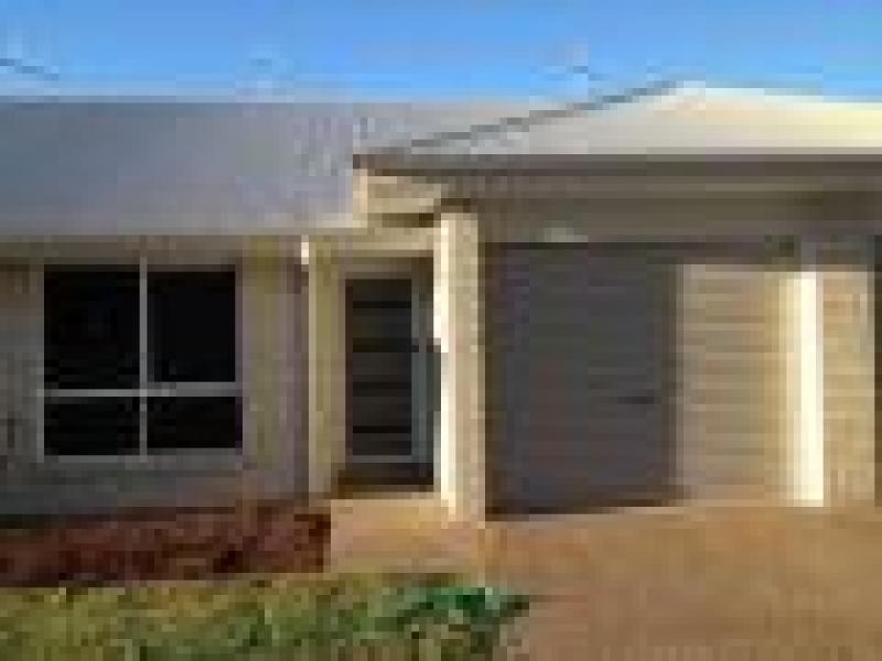 1 to 4/24 Water Street, Walkervale QLD 4670