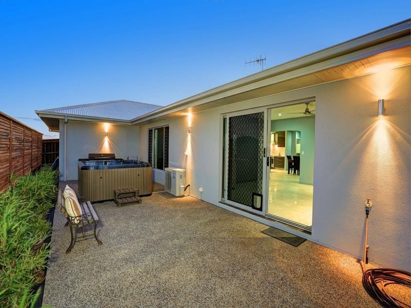 23 Panoramic Way, Bargara QLD 4670