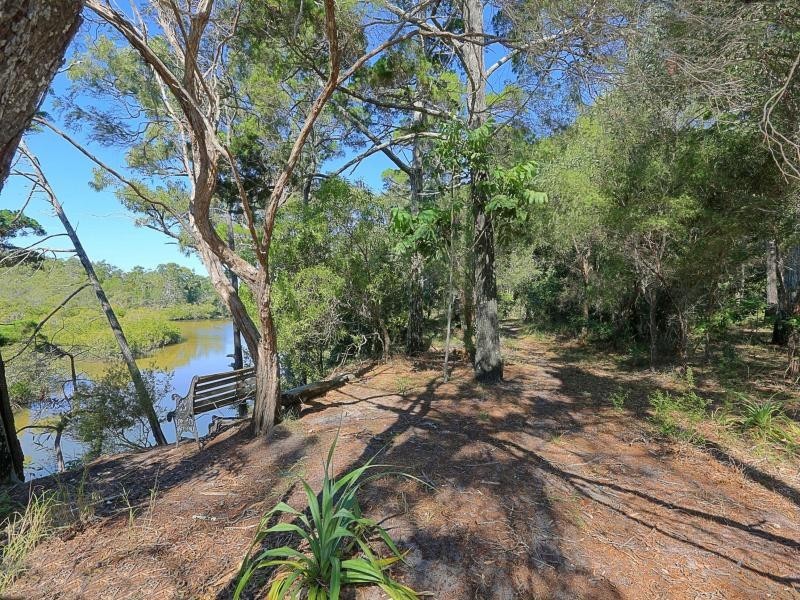 133 Davenport Drive, Coonarr QLD 4670