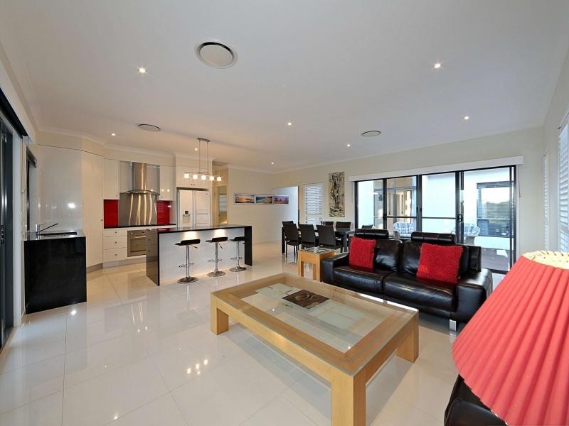 232 Barolin Esplanade, Coral Cove QLD 4670