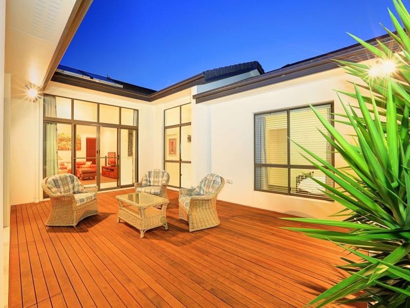 232 Barolin Esplanade, Coral Cove QLD 4670