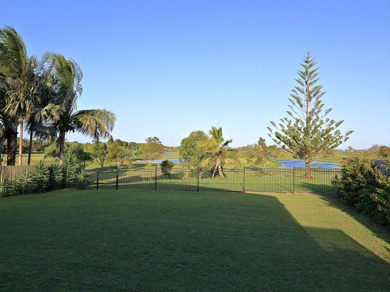 232 Barolin Esplanade, Coral Cove QLD 4670