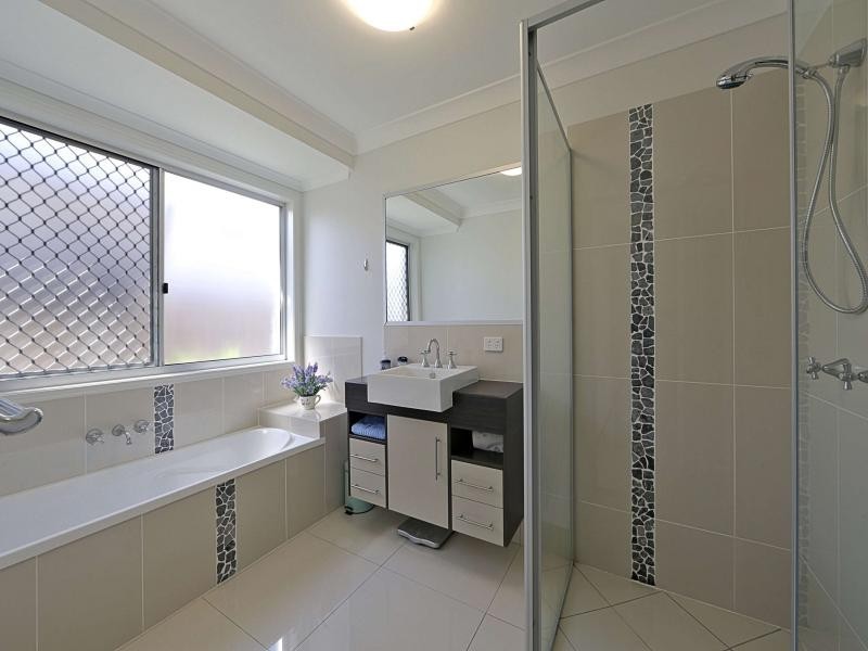 7 Belmonte Drive, Coral Cove QLD 4670