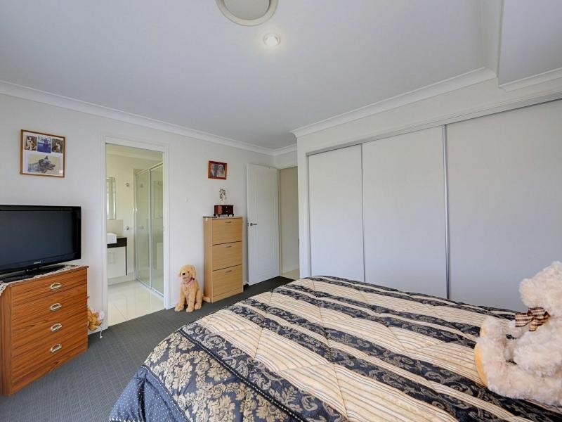 7 Belmonte Drive, Coral Cove QLD 4670