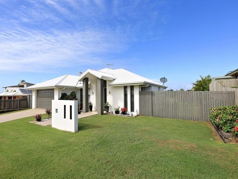 7 Belmonte Drive, Coral Cove QLD 4670