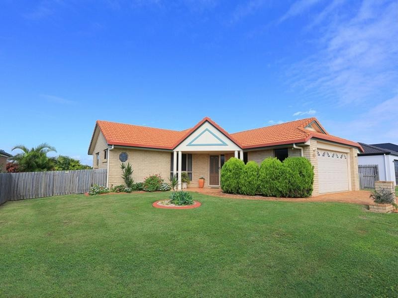 11 Belmonte Drive, Coral Cove QLD 4670