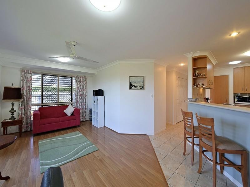 11 Belmonte Drive, Coral Cove QLD 4670