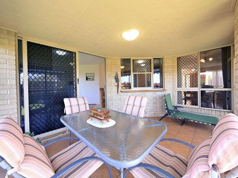 11 Belmonte Drive, Coral Cove QLD 4670