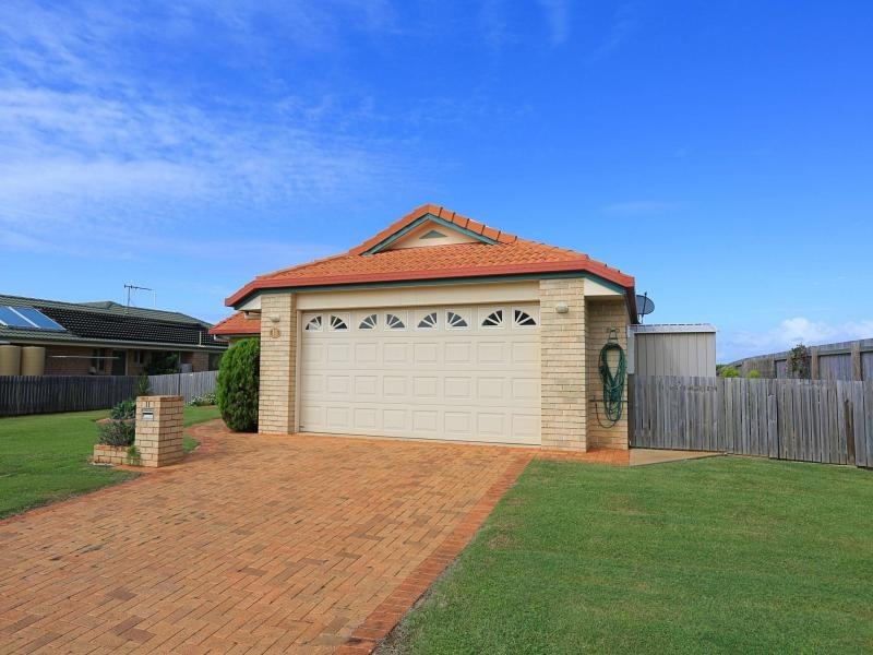 11 Belmonte Drive, Coral Cove QLD 4670
