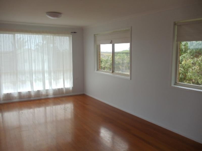 1a Bayview Tce, Qunaba QLD 4670