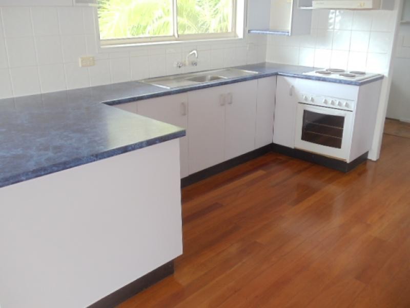 1a Bayview Tce, Qunaba QLD 4670