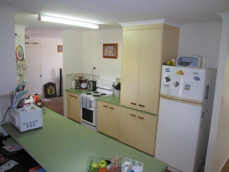 19 Amaroo Cr, Innes Park QLD 4670